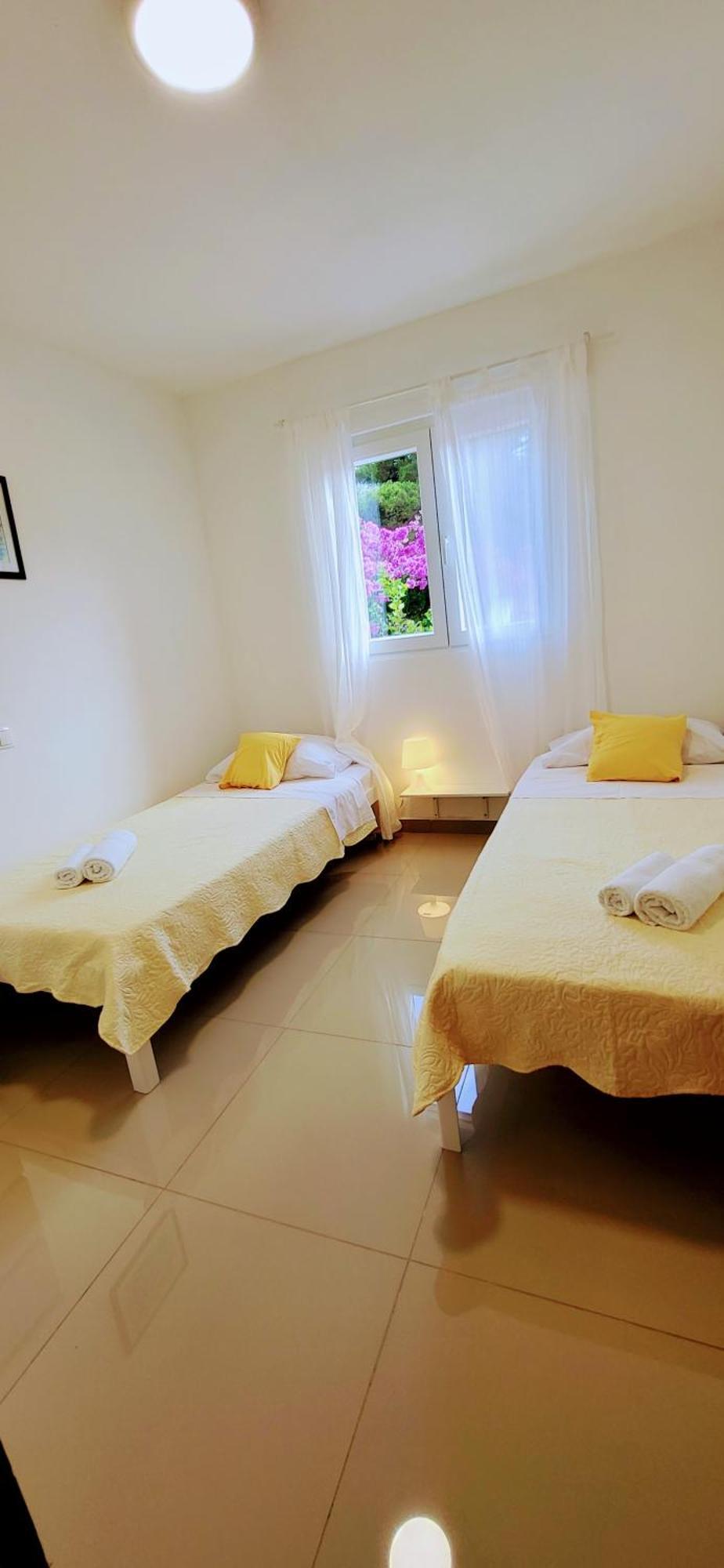 Apartments Solta Rogac Ngoại thất bức ảnh