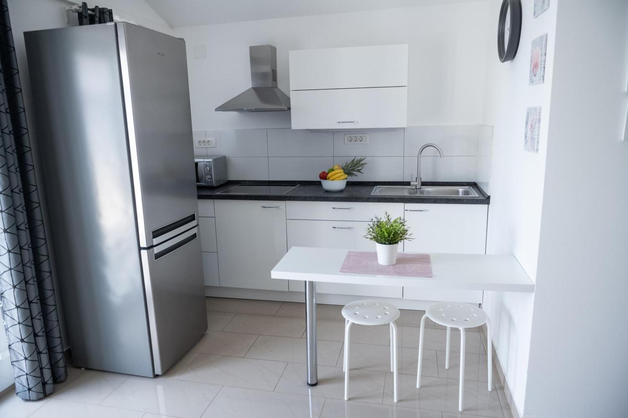 Apartments Solta Rogac Ngoại thất bức ảnh