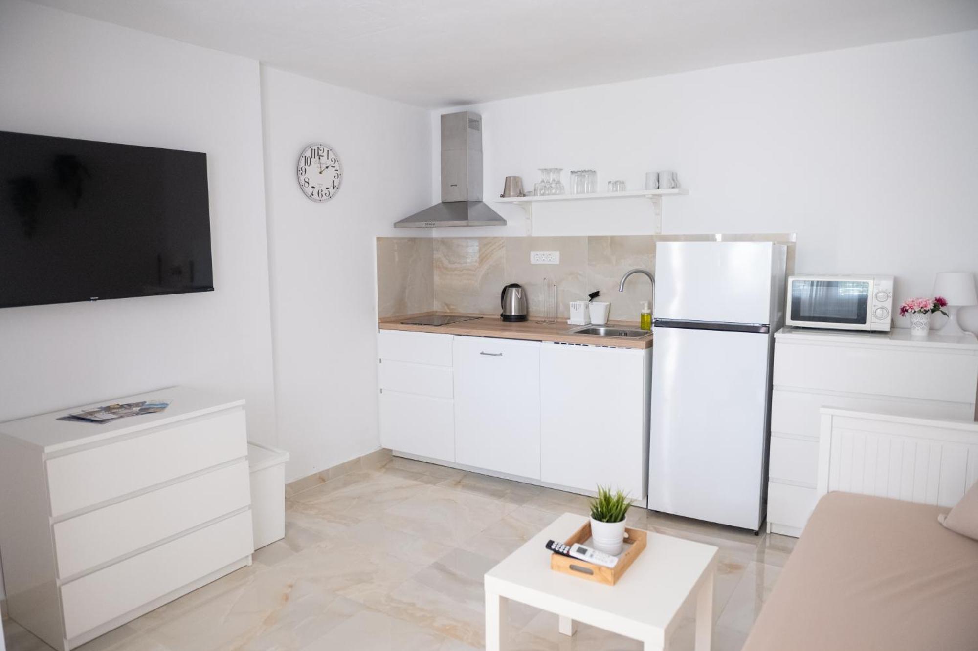 Apartments Solta Rogac Ngoại thất bức ảnh